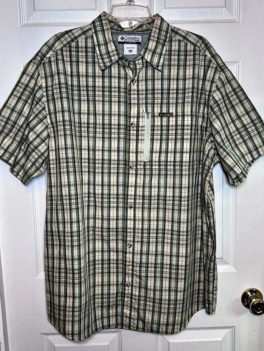 Columbia Vented Men's Shirt XL Green Plaid Short Sleeve Zip Pocket Omni-Shade